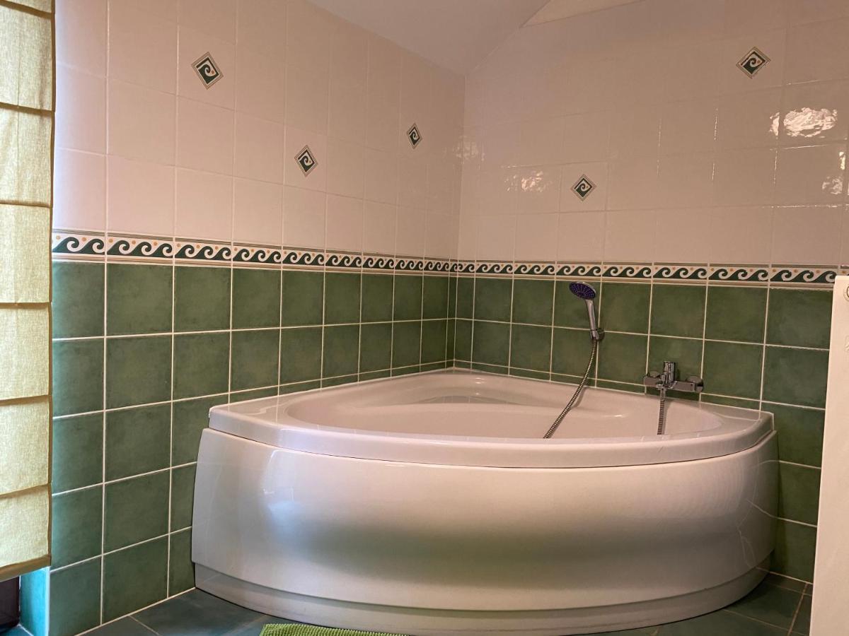 Suzanne'S Cottage Rochehaut Εξωτερικό φωτογραφία